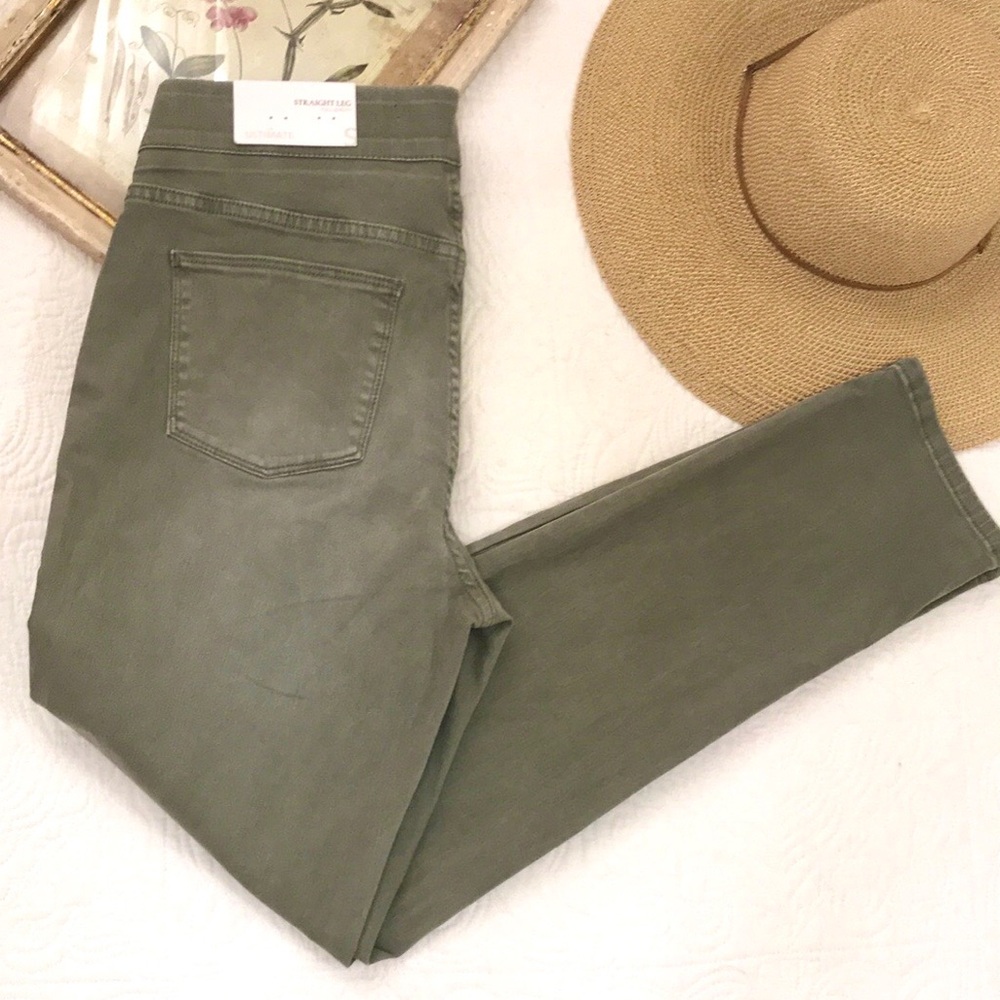 NWT Soft Surroundings Ultimate Pull On Jeans